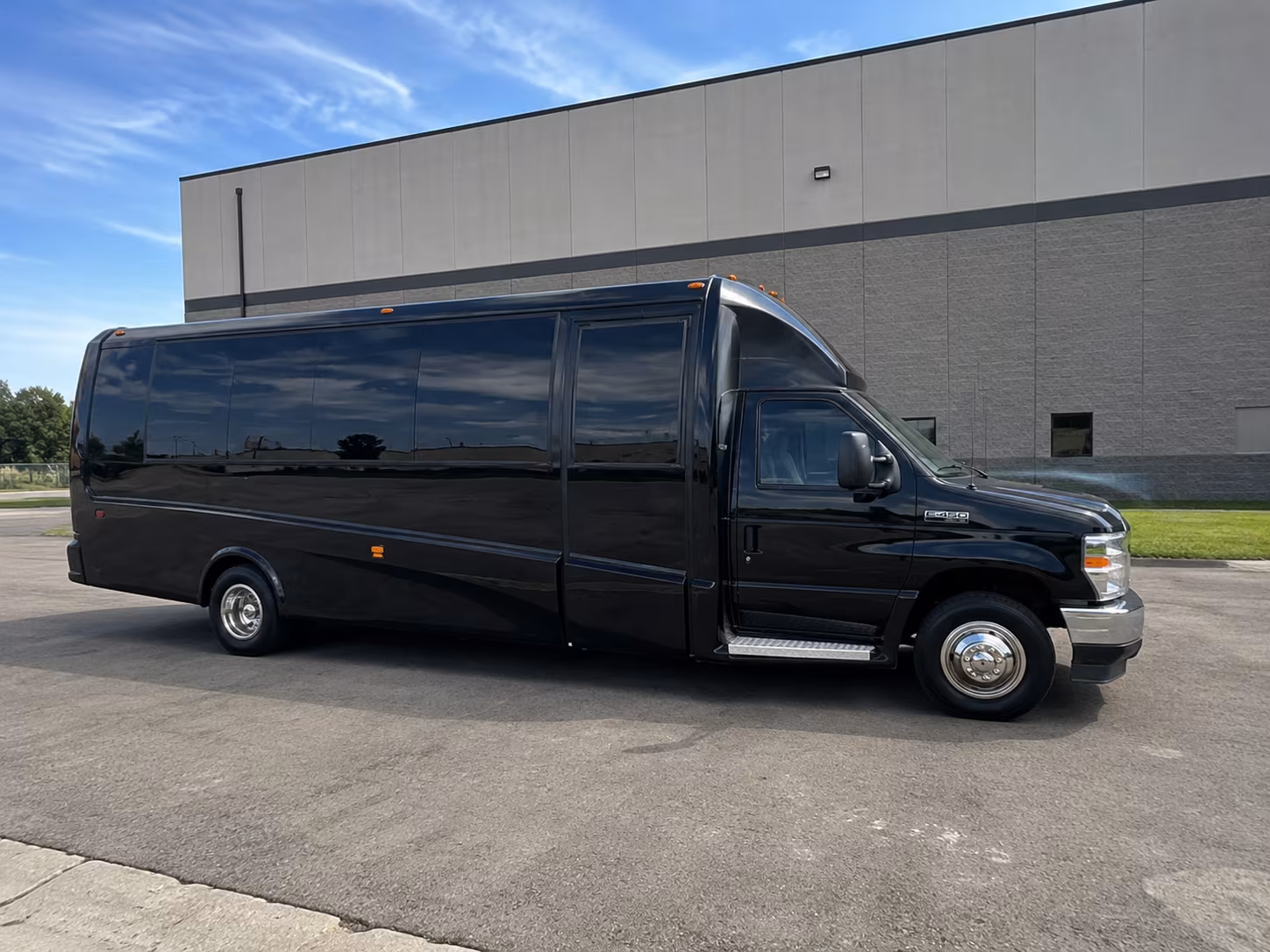 concert bus rentals for groups heading to broward center and fort lauderdale venues